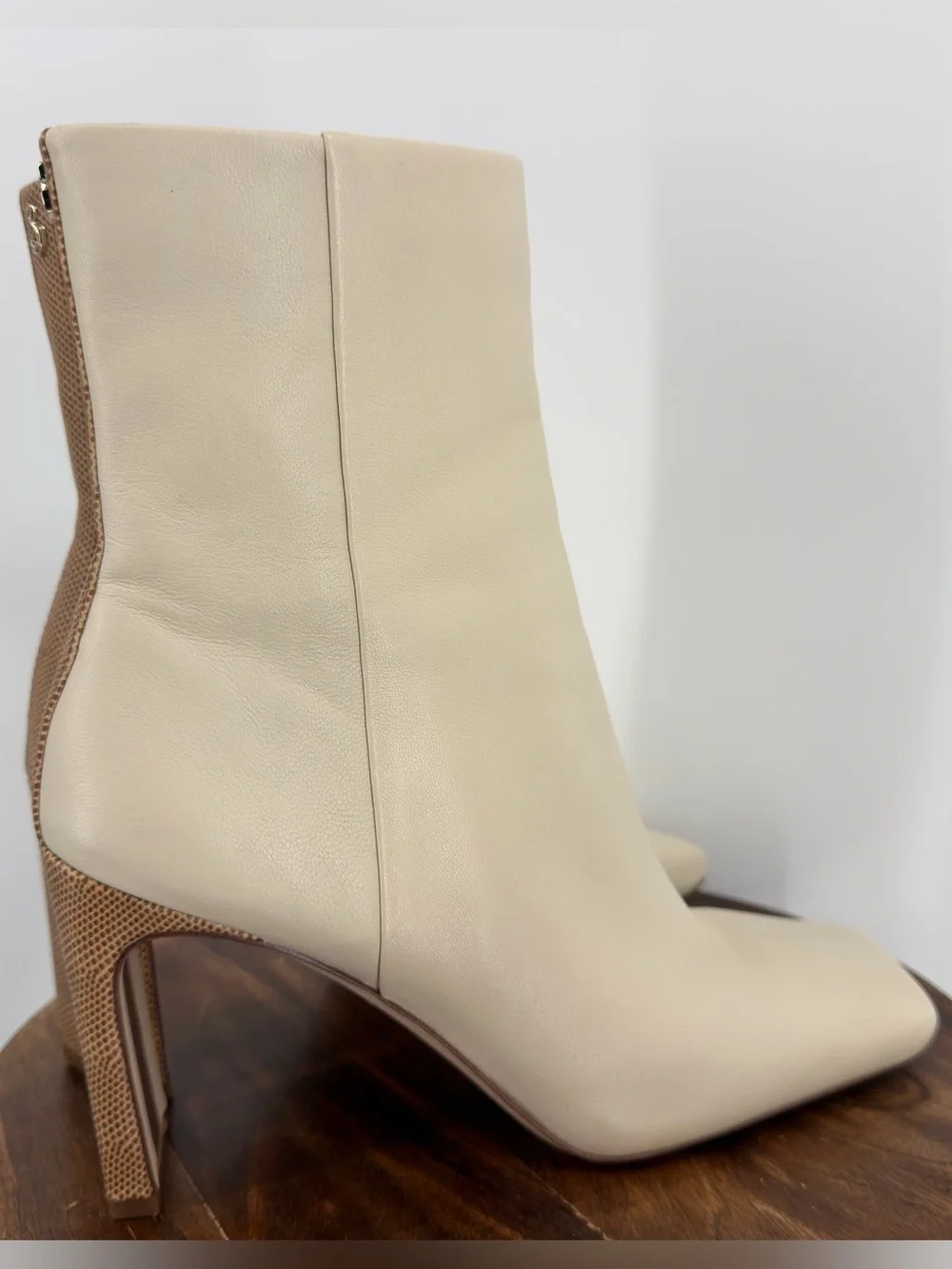 Sam Edelman Anika Cream Leather Square Toe Heeled Ankle Boots 7.5